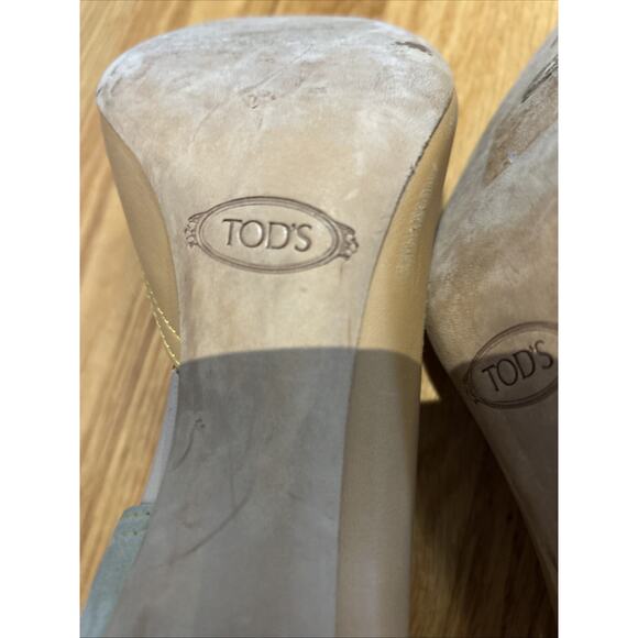 Tod's tan/Beige Leather Suede Peep Toe Dosary Pumps Size 7 studs bow front Italy - Picture 9 of 15